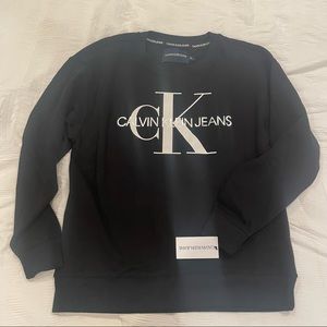 NWT Calvin Klein sweatshirt